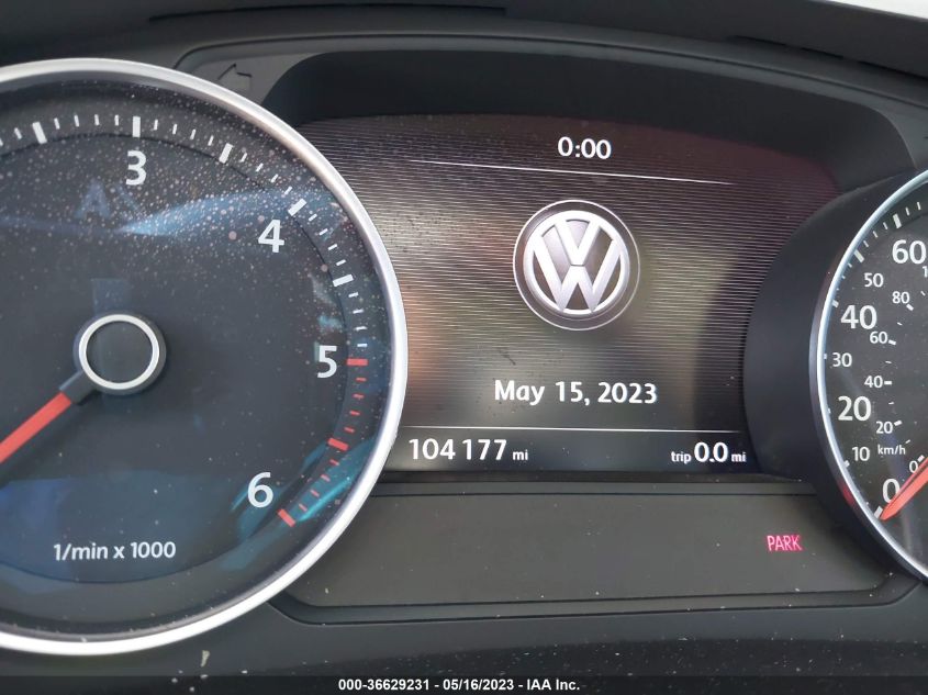 2013 VOLKSWAGEN TOUAREG EXEC WVGEP9BP8DD003819