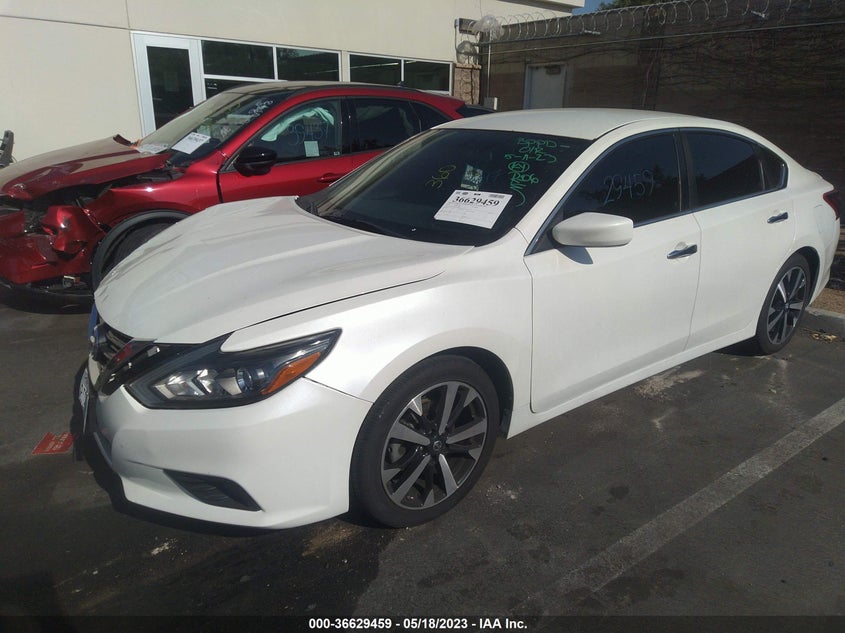 VIN 1N4AL3AP9JC120698 2018 NISSAN ALTIMA 2.5 SR