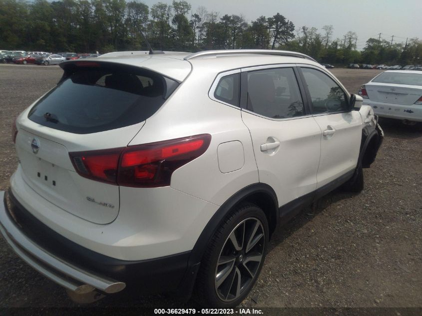 2017 NISSAN ROGUE SPORT SL - JN1BJ1CR4HW105870