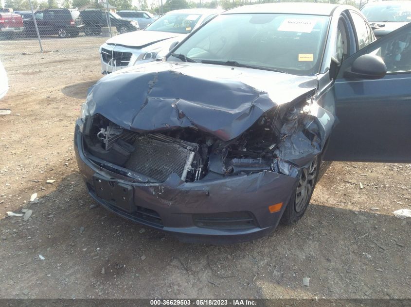 2014 CHEVROLET CRUZE LS - 1G1PA5SH5E7139902