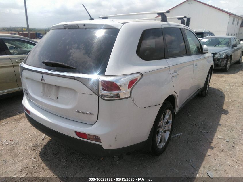2014 MITSUBISHI OUTLANDER SE - JA4AD3A30EZ012469