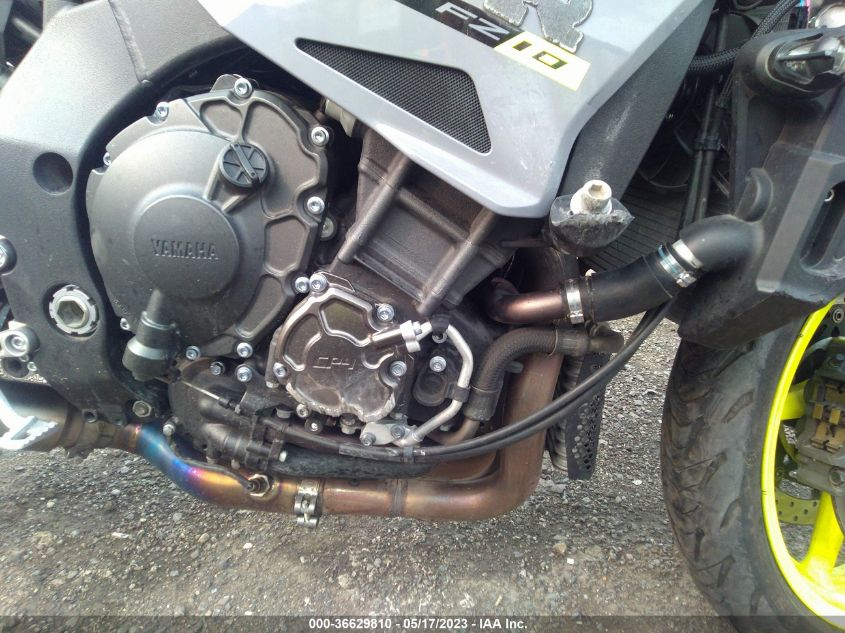 2017 YAMAHA FZ10 - JYARN48E2HA000535