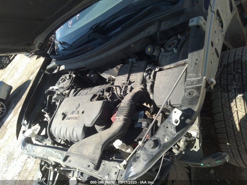 2015 MITSUBISHI OUTLANDER SE - JA4AD3A35FZ009889
