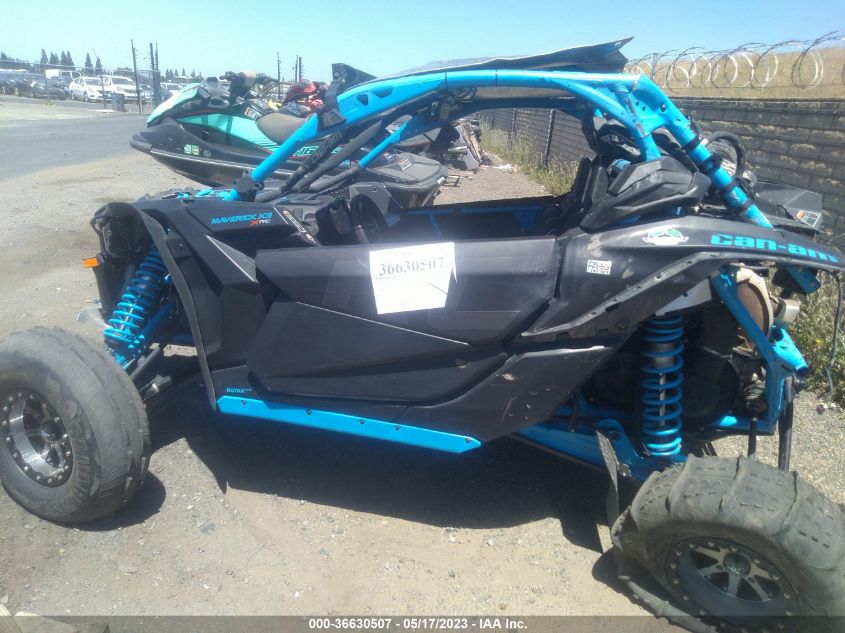 2018 CAN-AM MAVERICK X3 X RC TURBO R - 3JBVVAW2XJK000249