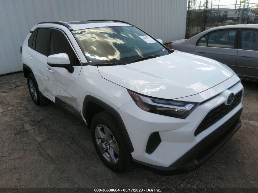 2022 TOYOTA RAV4 XLE - 2T3W1RFV8NC209361