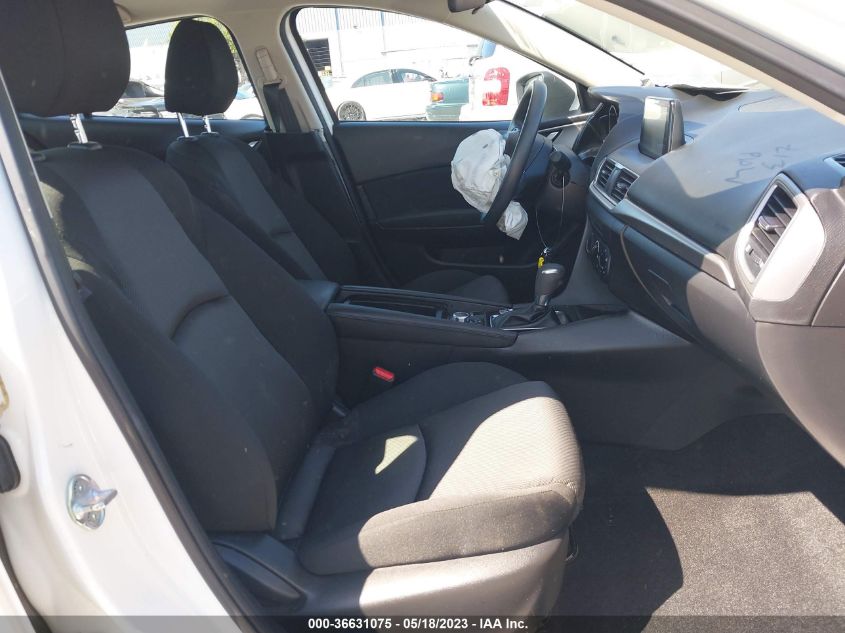 2018 MAZDA MAZDA3 4-DOOR SPORT 3MZBN1U71JM270504