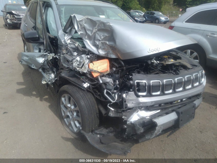 VIN 3C4NJDFB3NT178689 2022 JEEP COMPASS LATITUDE LUX