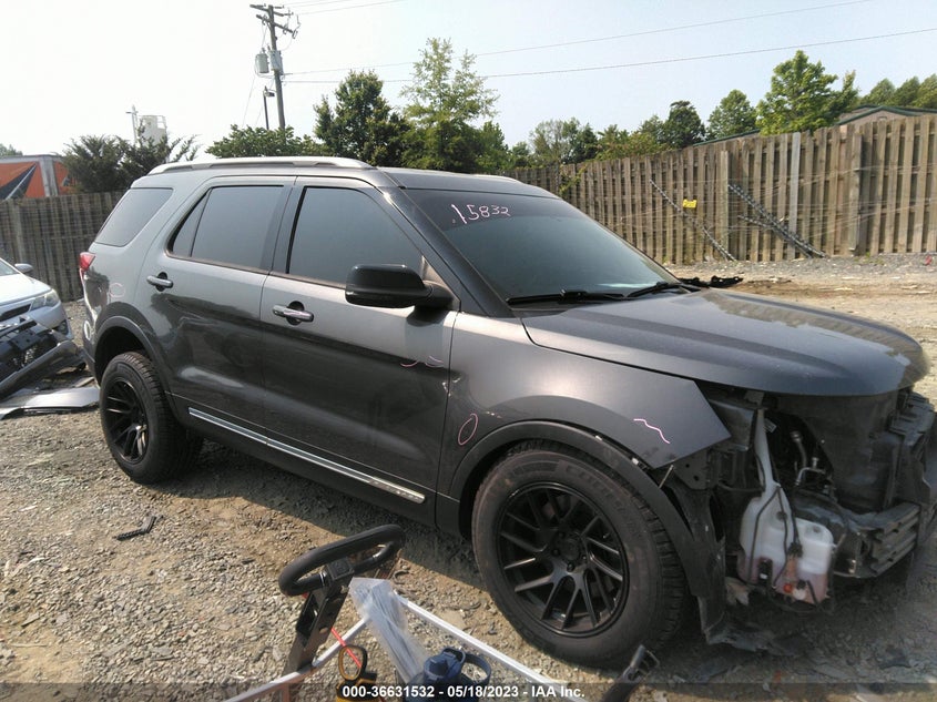 FORD EXPLORER XLT 2017
