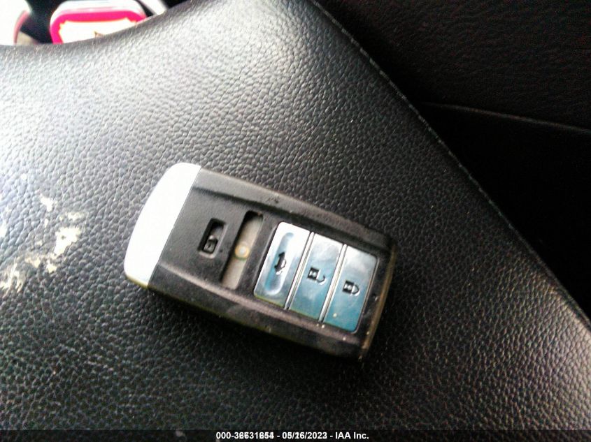 2016 ACURA ILX 19UDE2F38GA024682