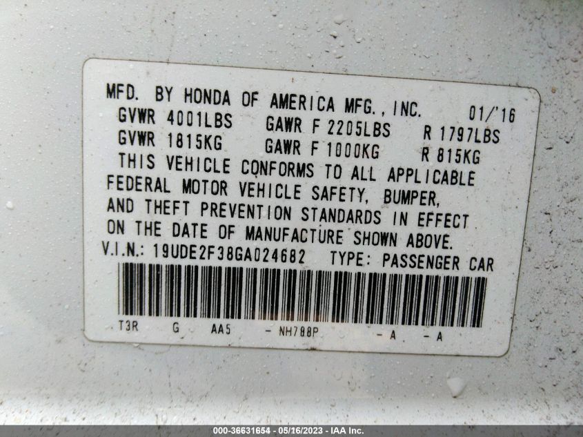 2016 ACURA ILX 19UDE2F38GA024682