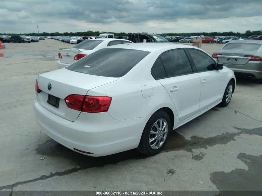 2014 VOLKSWAGEN JETTA SEDAN S - 3VW2K7AJ2EM368569