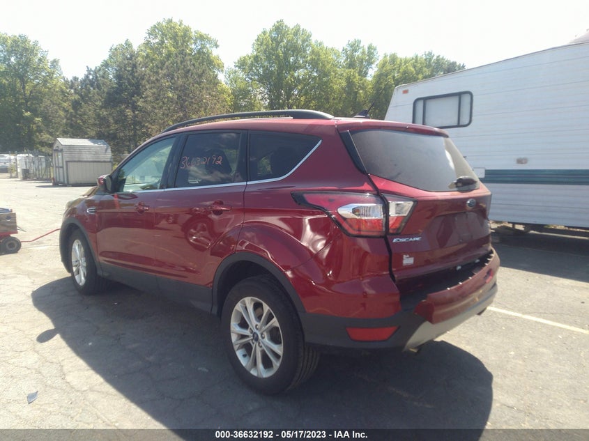 VIN 1FMCU9HD7JUD46288 2018 FORD ESCAPE SEL