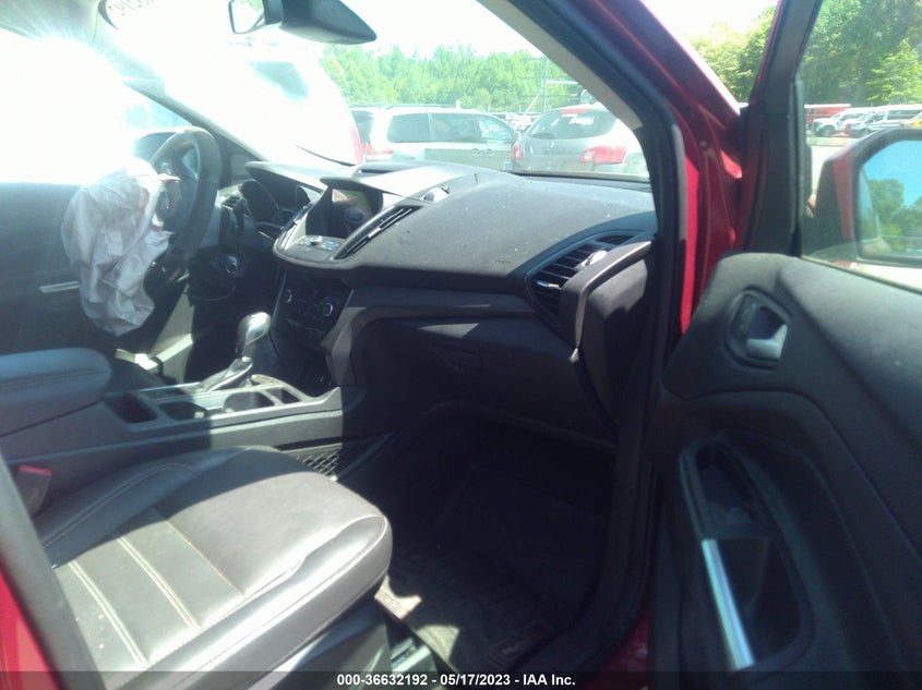VIN 1FMCU9HD7JUD46288 2018 FORD ESCAPE SEL