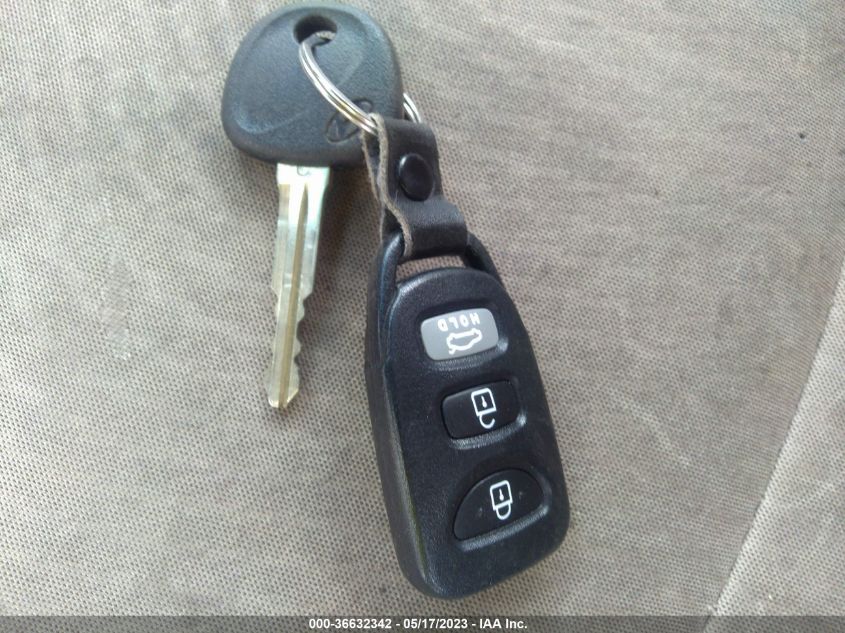 2016 HYUNDAI ELANTRA SE - 5NPDH4AE8GH759178