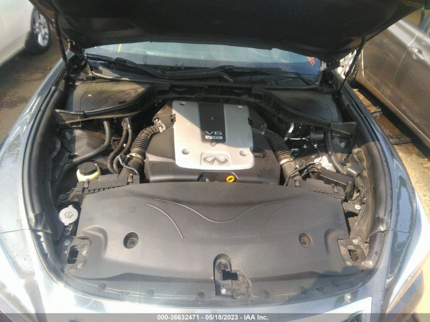 2015 INFINITI Q70 - JN1BY1AR5FM560038