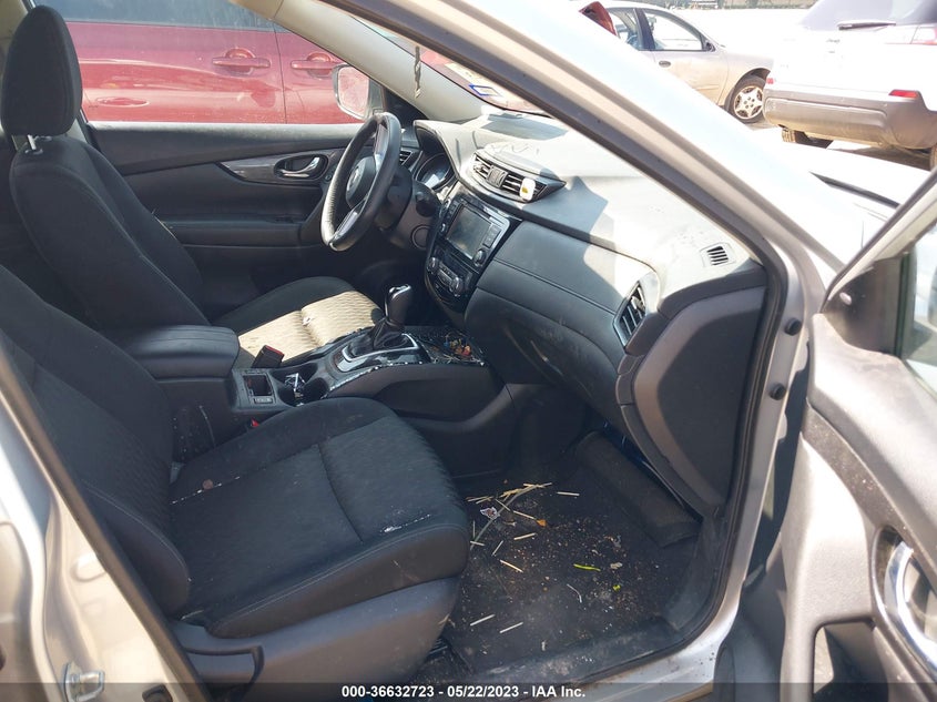 VIN KNMAT2MT8KP528584 2019 NISSAN ROGUE SV