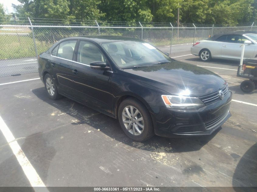 2014 VOLKSWAGEN JETTA SEDAN SE W/CONNECTIVITY/SUNROOF - 3VWB07AJ6EM418377