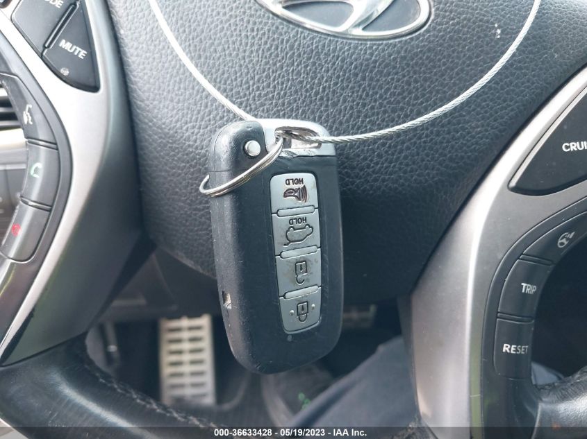 2013 HYUNDAI ELANTRA GT - KMHD35LE7DU050711