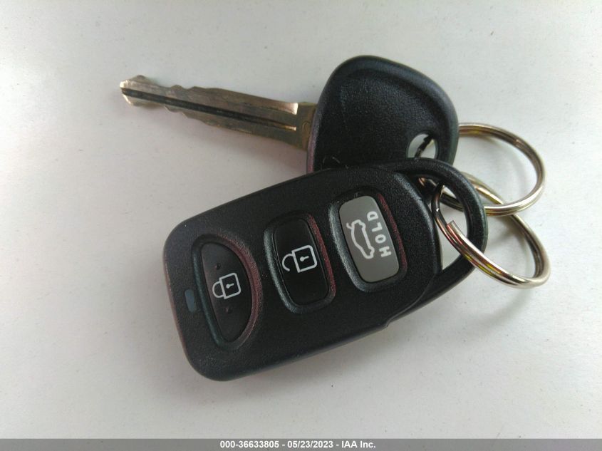 2017 HYUNDAI ELANTRA SE - KMHD74LFXHU371445