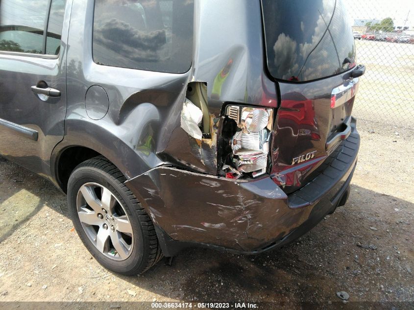 2015 HONDA PILOT LX - 5FNYF4H26FB016602