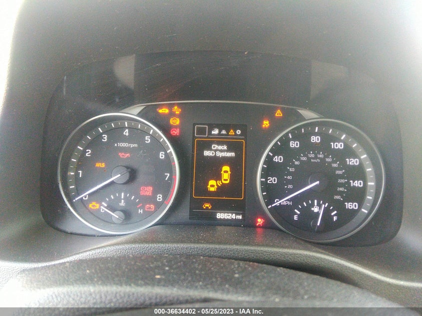 VIN 5NPD84LF5JH222944 2018 HYUNDAI ELANTRA LIMITED