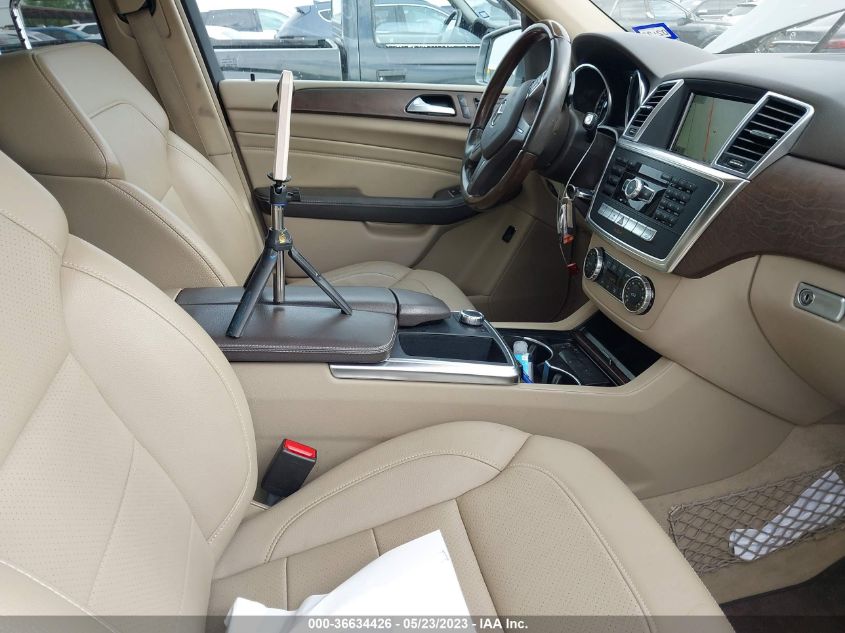 2015 MERCEDES-BENZ M-CLASS ML 350 - 4JGDA5JB2FA586467