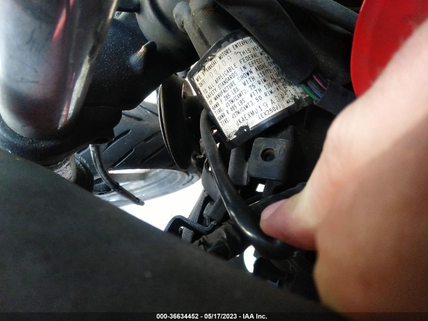 2010 KAWASAKI EX250 J - JKAEXMJ19ADA51312