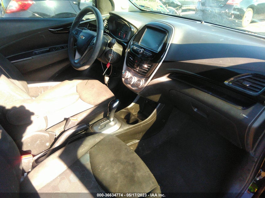 VIN KL8CD6SA1HC821640 2017 CHEVROLET SPARK LT