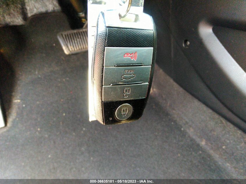 2017 KIA FORTE5 EX - KNAFX5A88H5721184