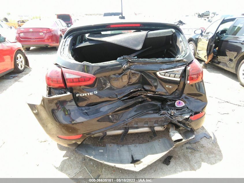 2017 KIA FORTE5 EX - KNAFX5A88H5721184