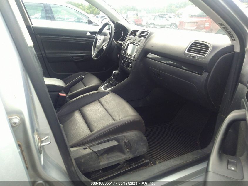 2014 VOLKSWAGEN JETTA SPORTWAGEN TDI - 3VWPL7AJ5EM623847