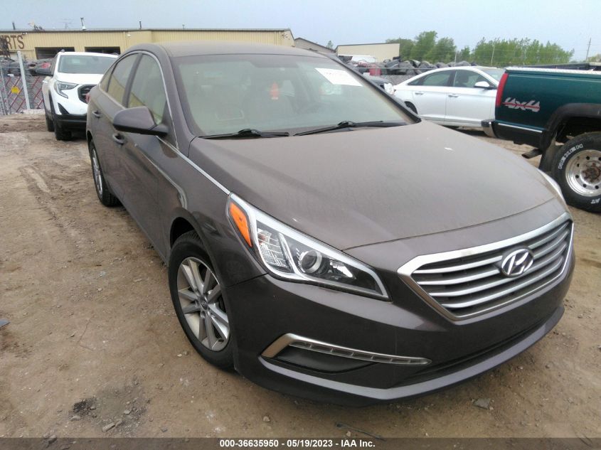 2015 HYUNDAI SONATA 2.4L SE - 5NPE24AF5FH138347