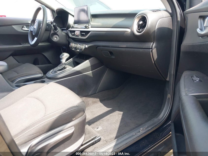 VIN 3KPF24AD5LE151098 2020 KIA FORTE LXS