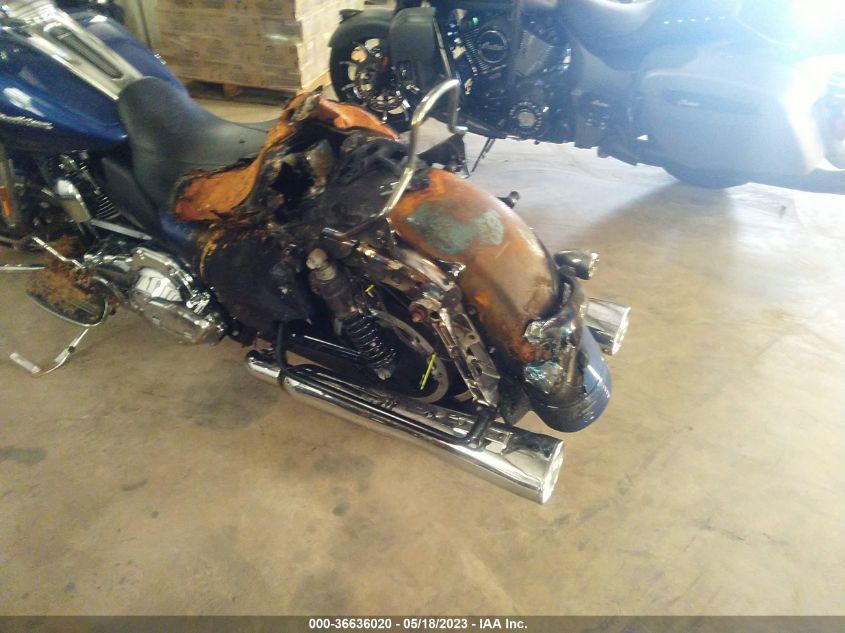 2015 HARLEY-DAVIDSON FLTRXS ROAD GLIDE SPECIAL - 1HD1KTM15FB617408