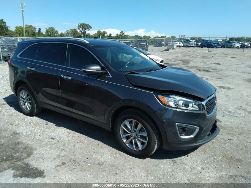 2017 KIA SORENTO LX - 5XYPG4A37HG277003