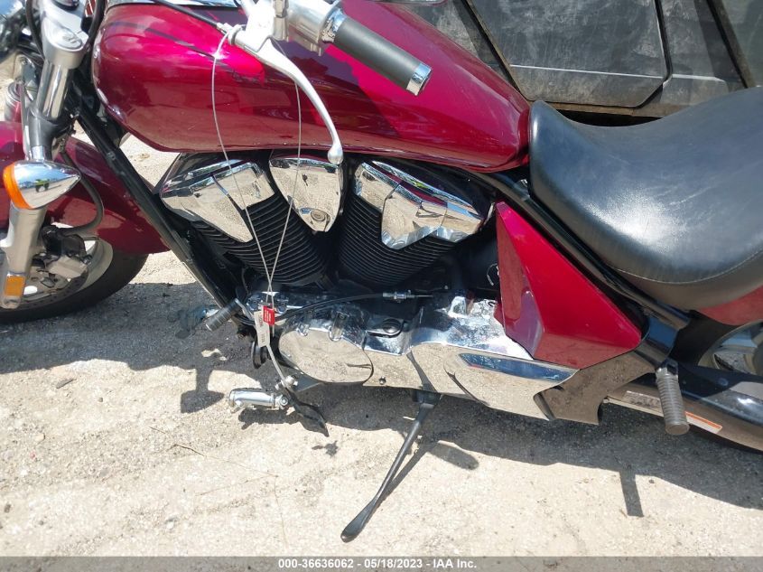 2010 HONDA VT1300 CR - JH2SC6601AK000239