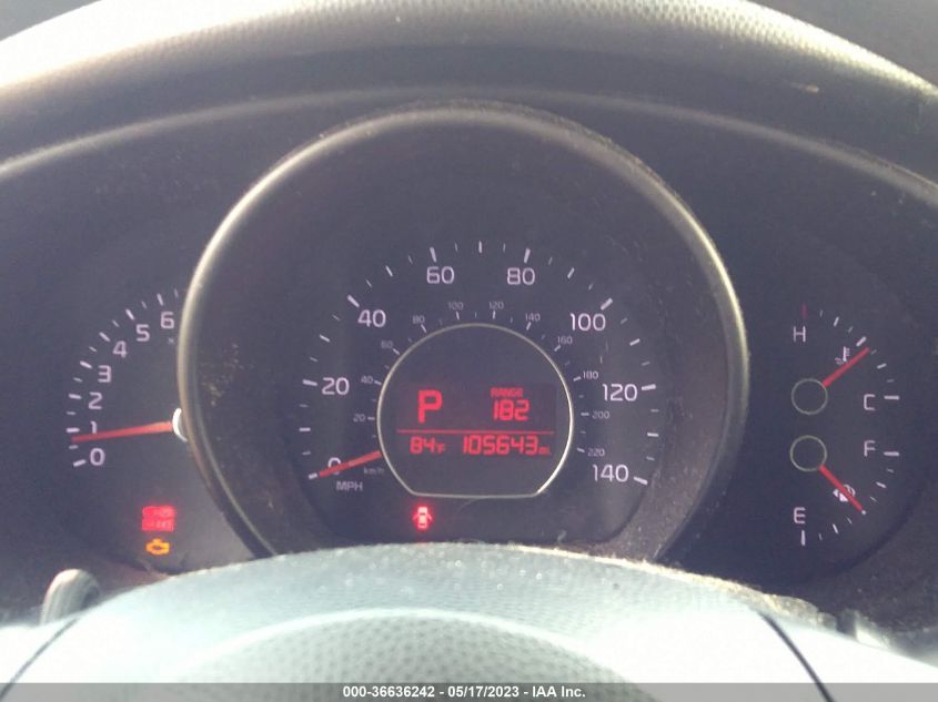 2016 KIA SOUL + - KNDJP3A51G7376400