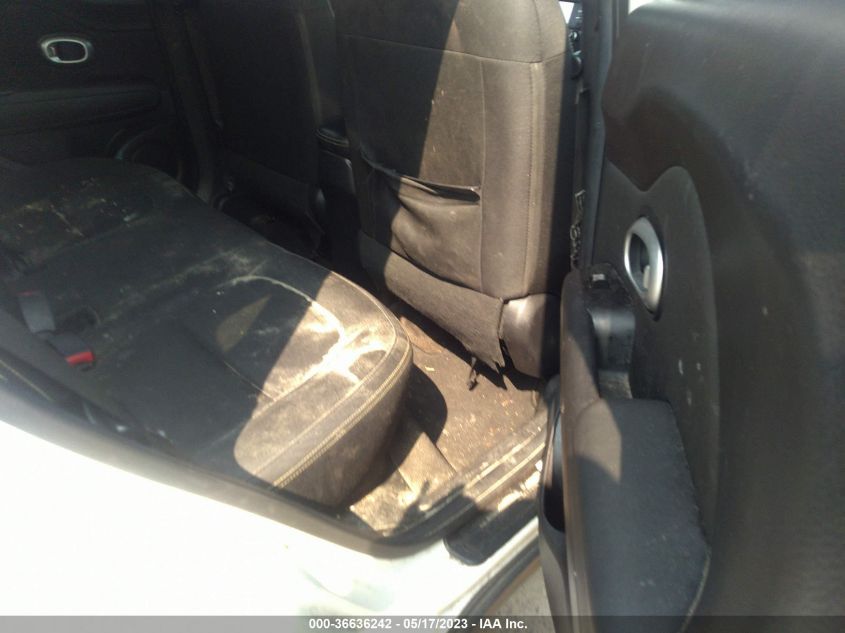 2016 KIA SOUL + - KNDJP3A51G7376400