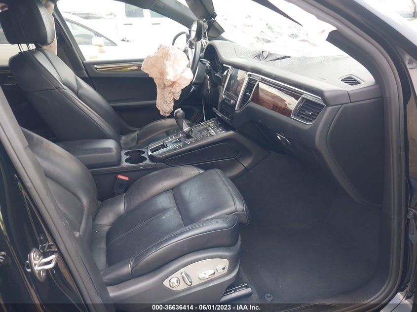 VIN WP1AA2A50JLB05501 2018 PORSCHE MACAN