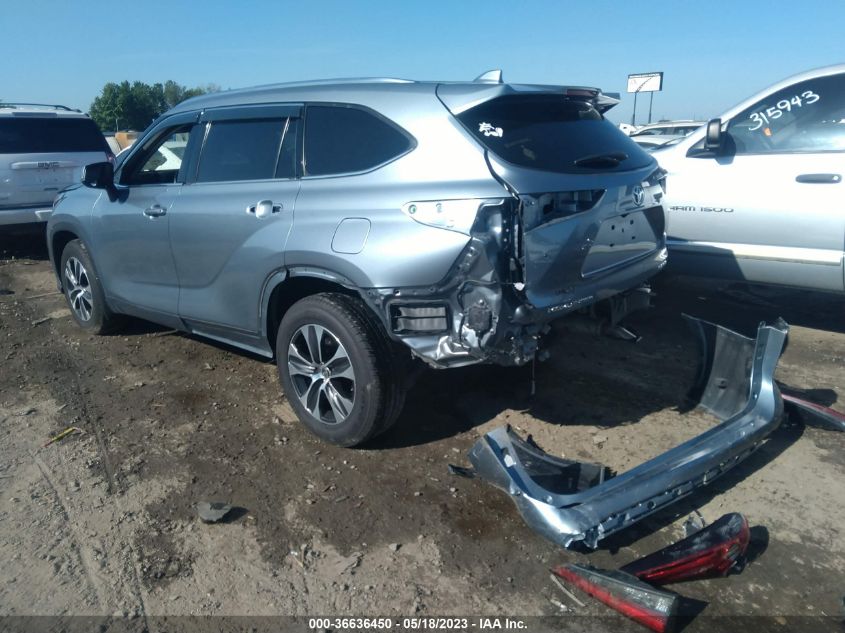 2021 TOYOTA HIGHLANDER XLE - 5TDGZRBH9MS070305