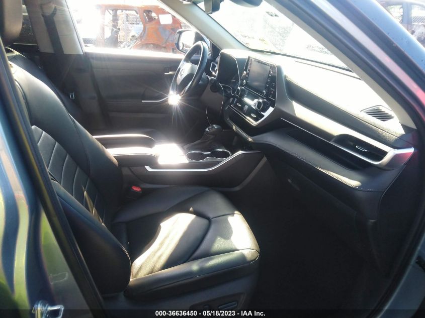 2021 TOYOTA HIGHLANDER XLE - 5TDGZRBH9MS070305