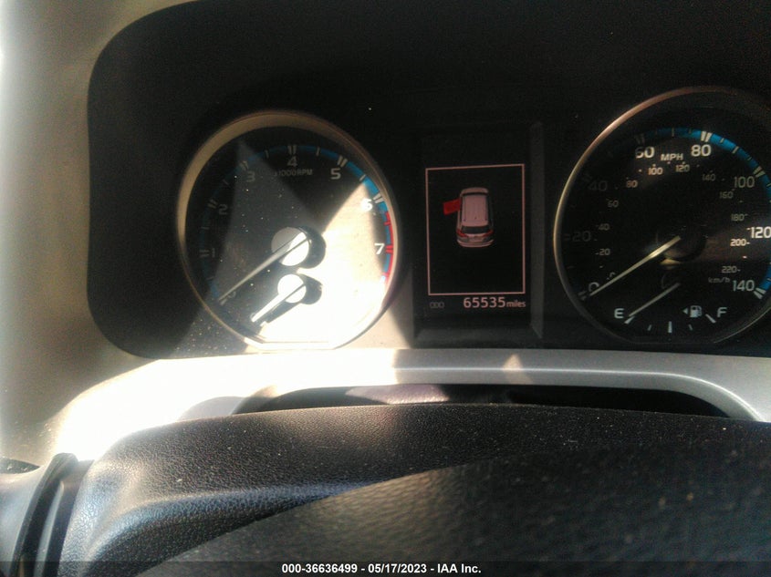 VIN 2T3RFREVXJW801594 2018 TOYOTA RAV4 XLE/ADVENTURE