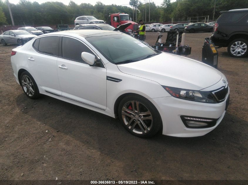 2013 KIA OPTIMA SX W/LIMITED PKG - 5XXGR4A68DG130370