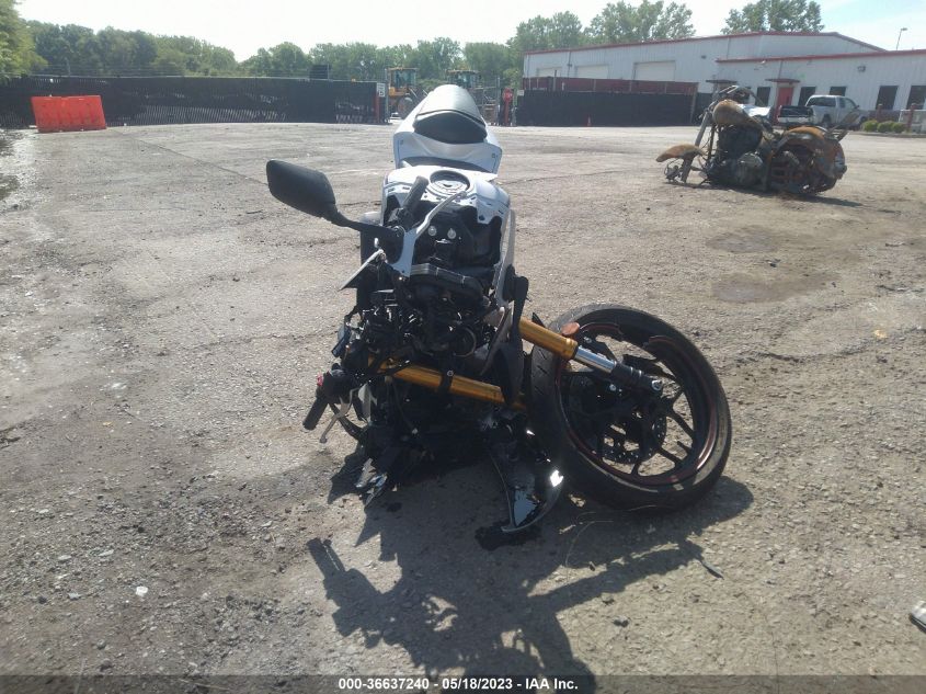 2020 YAMAHA YZFR3 A MH3RH18Y9LK003960