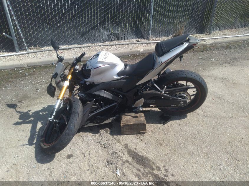 2020 YAMAHA YZFR3 A MH3RH18Y9LK003960