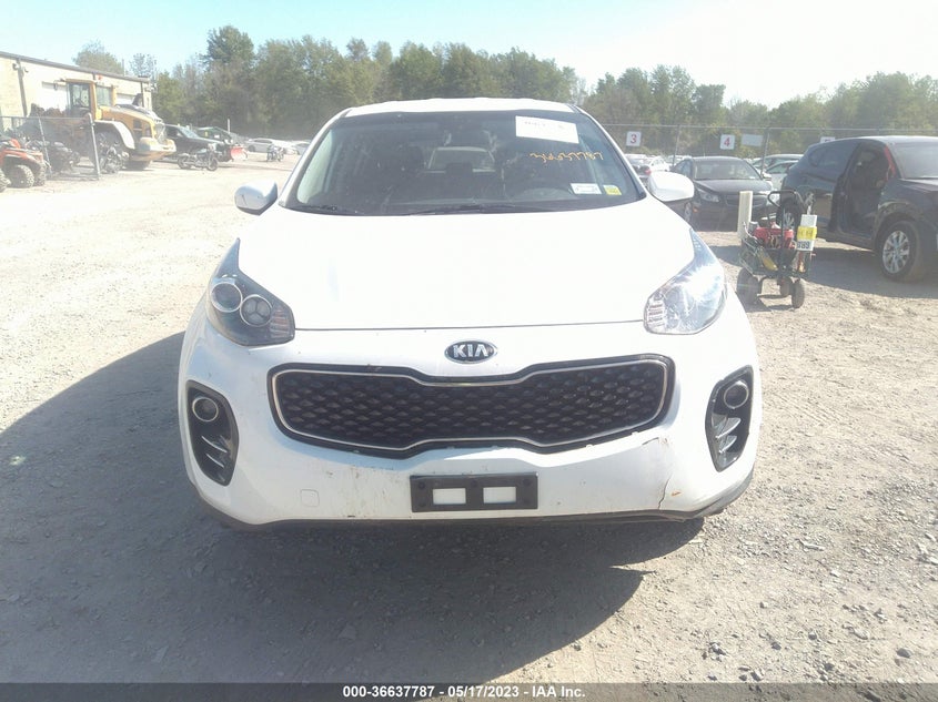 VIN KNDPMCAC4K7491812 2019 KIA SPORTAGE LX