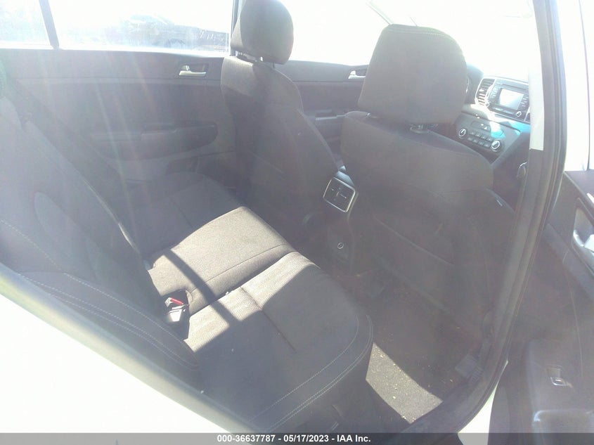 VIN KNDPMCAC4K7491812 2019 KIA SPORTAGE LX