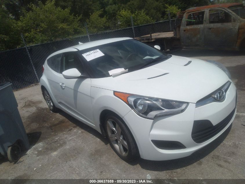 2013 HYUNDAI VELOSTER W/GRAY INT - KMHTC6AD7DU111695