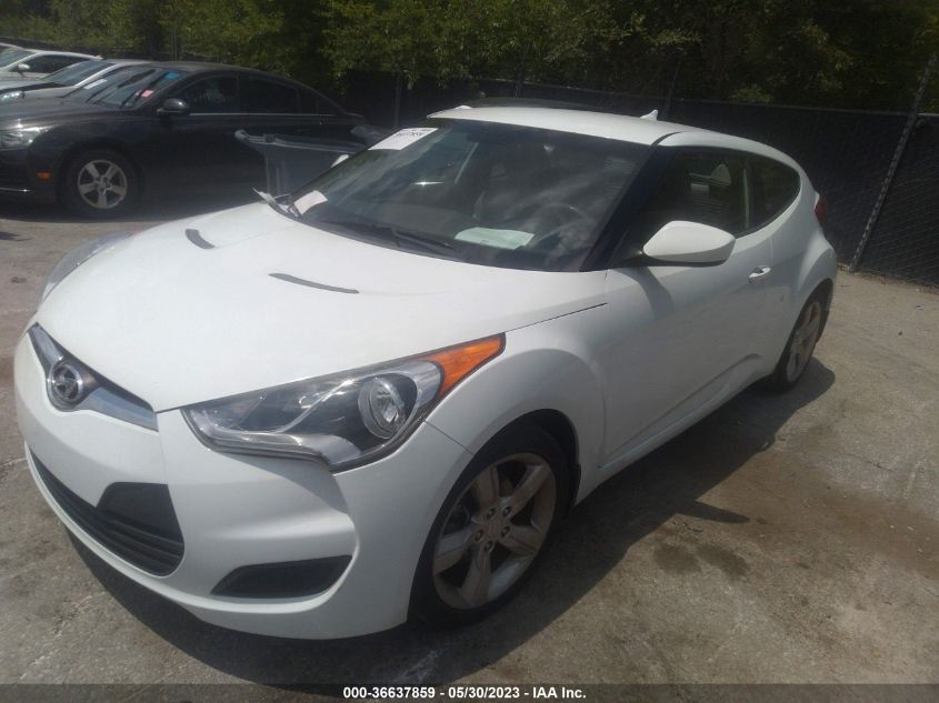 2013 HYUNDAI VELOSTER W/GRAY INT - KMHTC6AD7DU111695