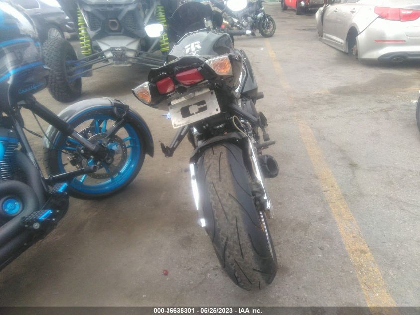 2012 SUZUKI GSX-R1000 - JS1GT78A0C2101022